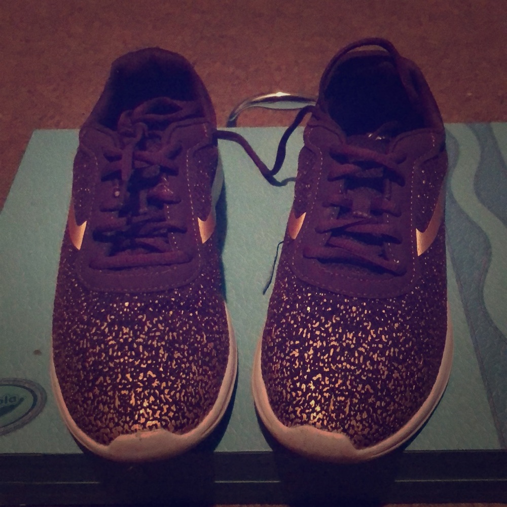 Athletic Wor: Memory Foam- Women’s shoes